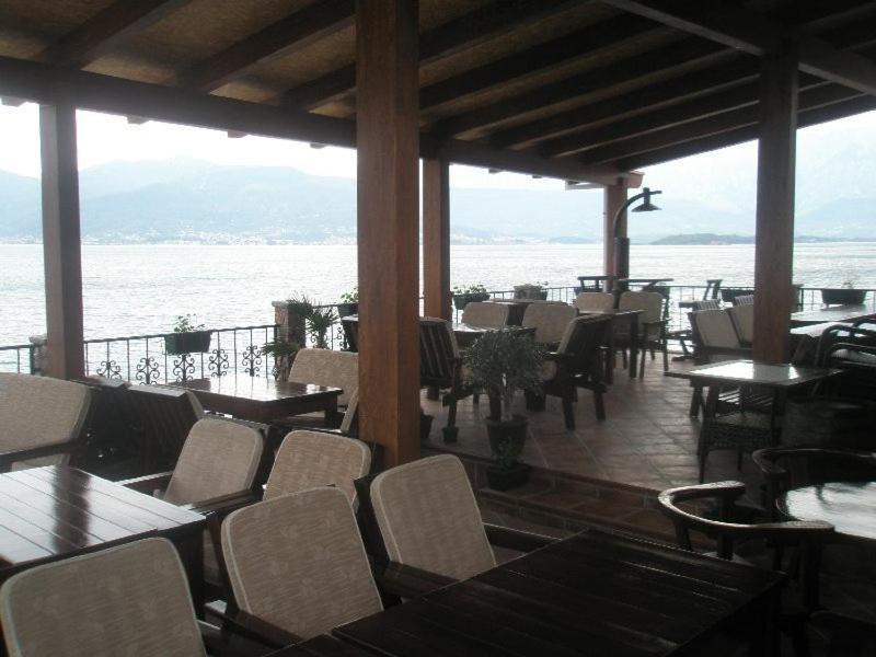 Hotel Anderba Krasici Exterior photo