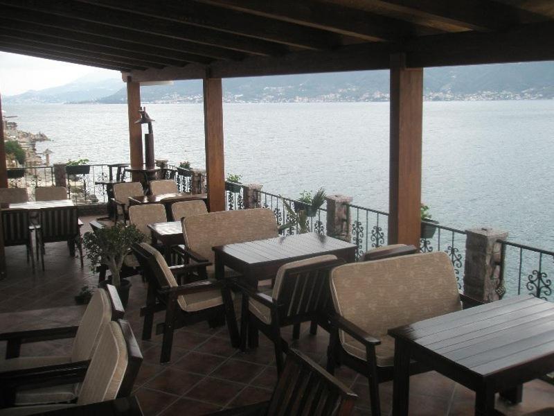 Hotel Anderba Krasici Exterior photo
